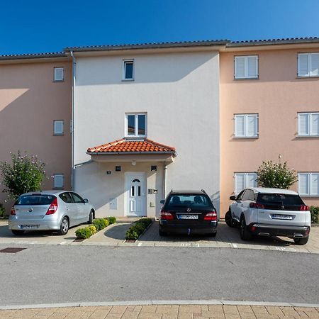 Apartments Crnekovic IV Baška Dış mekan fotoğraf