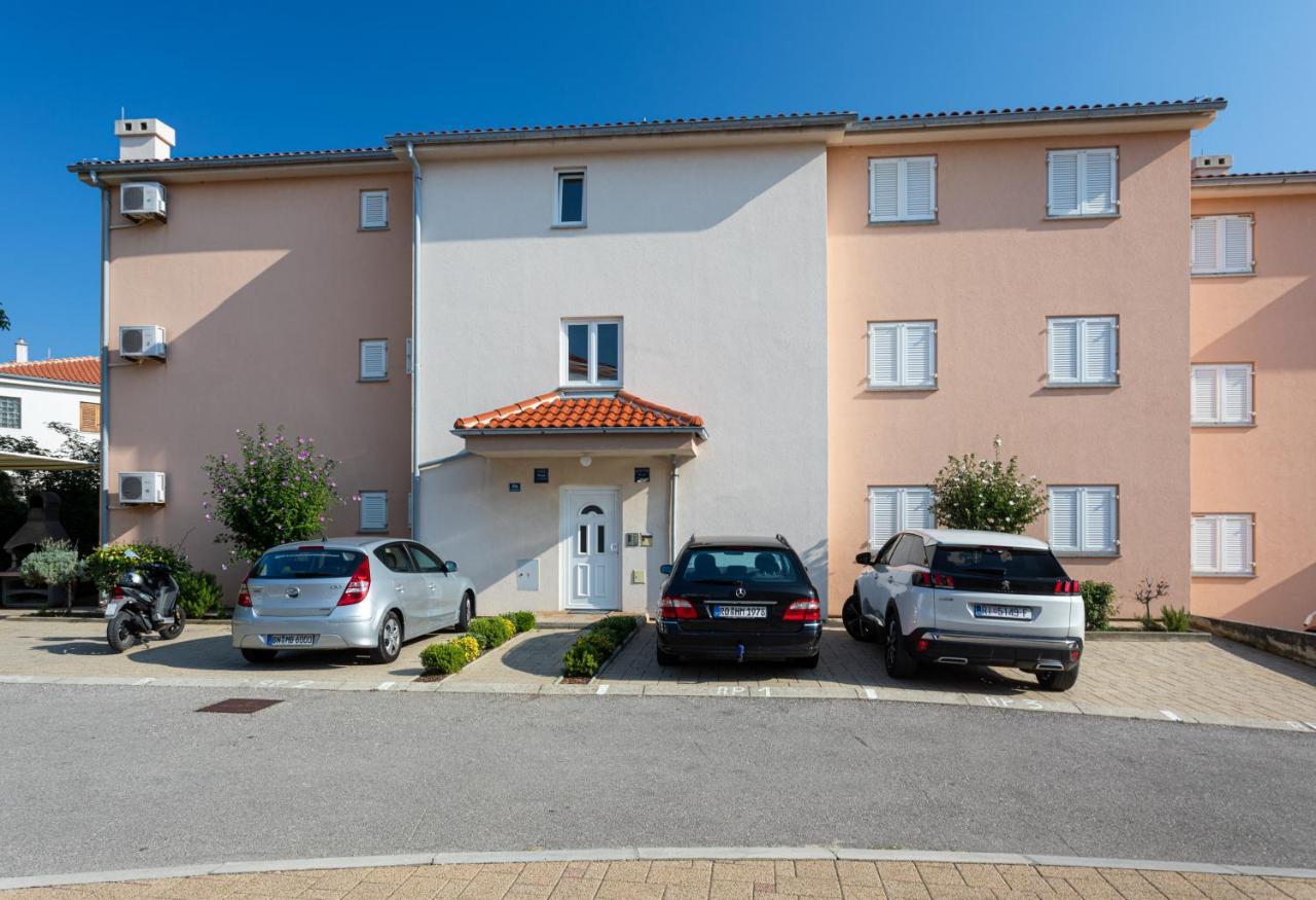 Apartments Crnekovic IV Baška Dış mekan fotoğraf