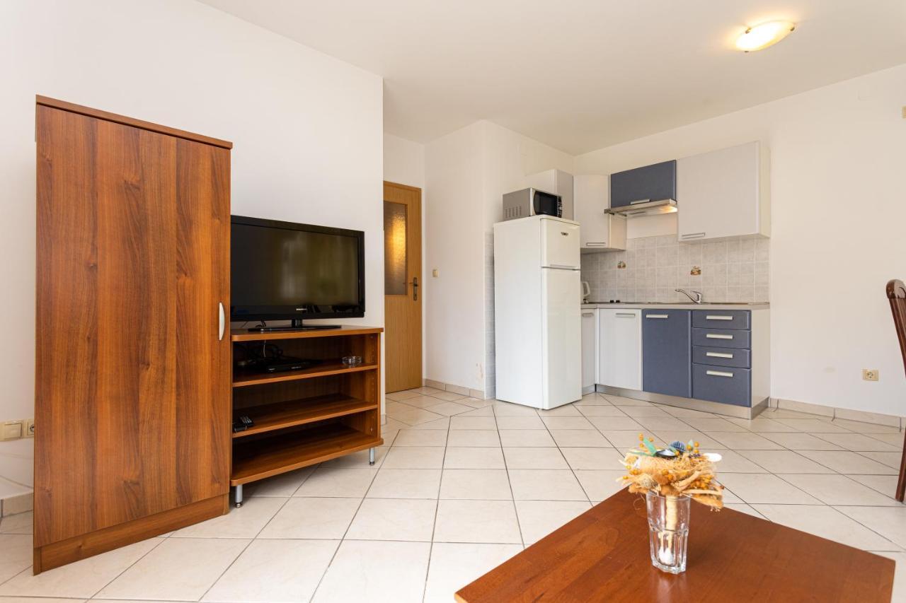 Apartments Crnekovic IV Baška Dış mekan fotoğraf