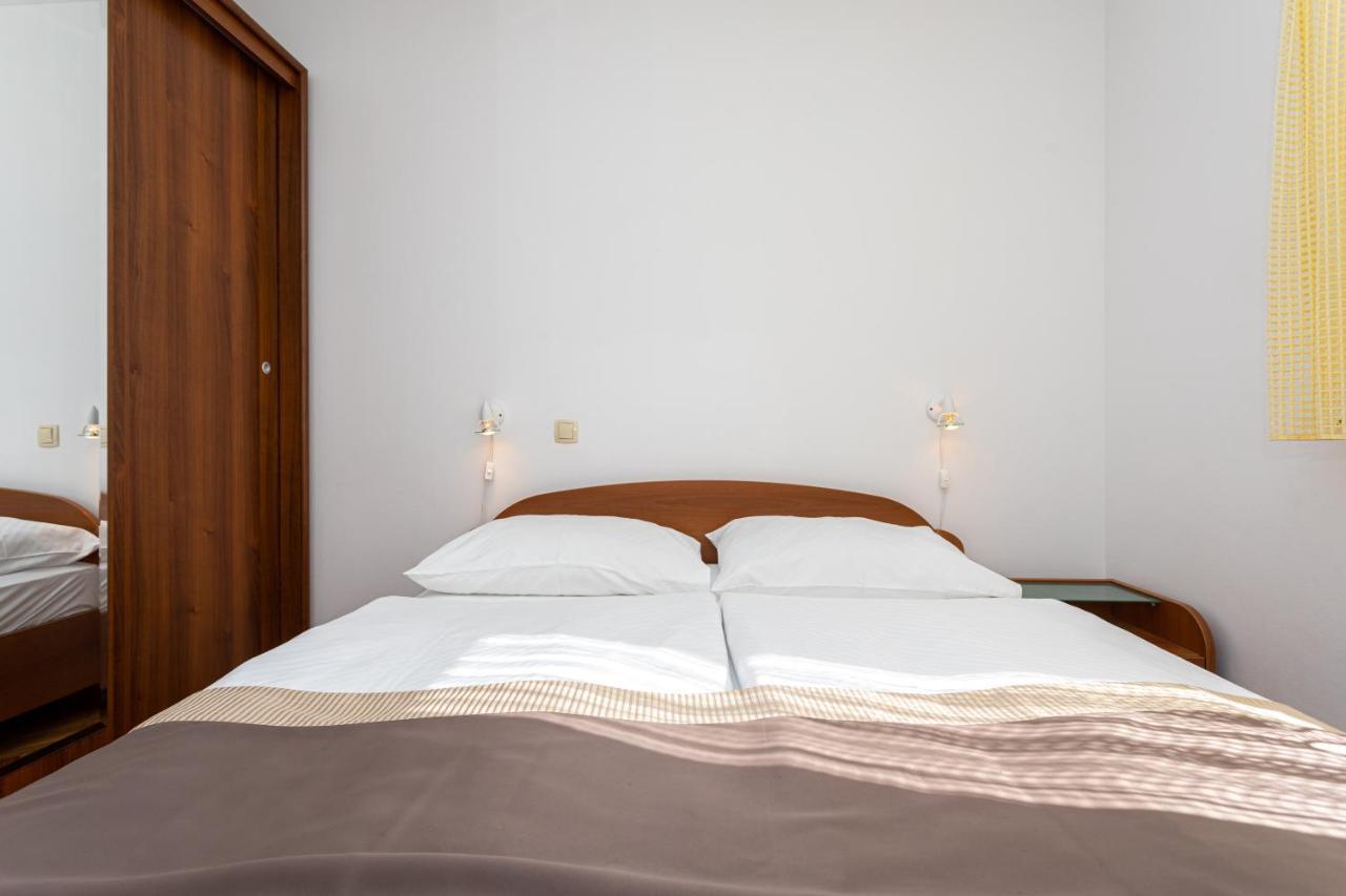 Apartments Crnekovic IV Baška Dış mekan fotoğraf