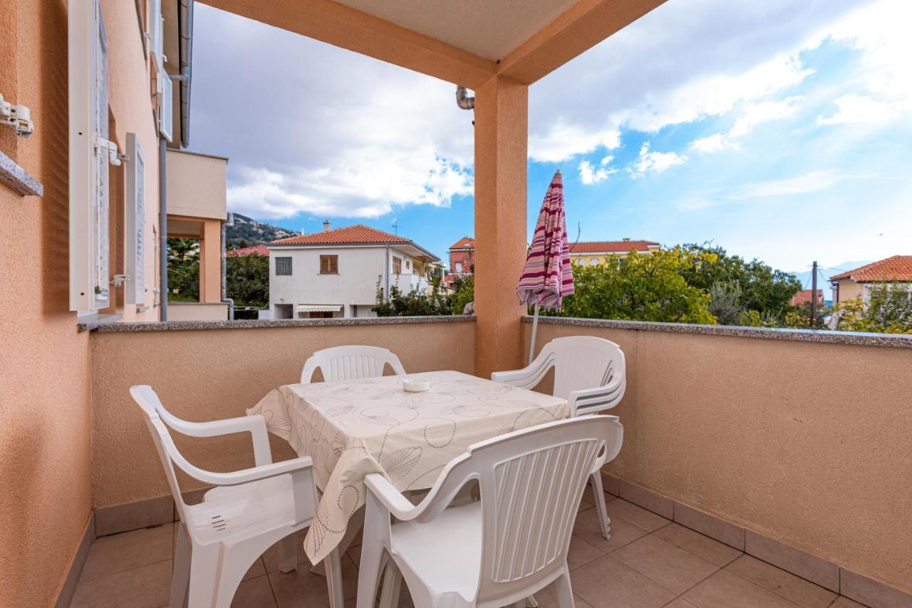 Apartments Crnekovic IV Baška Dış mekan fotoğraf