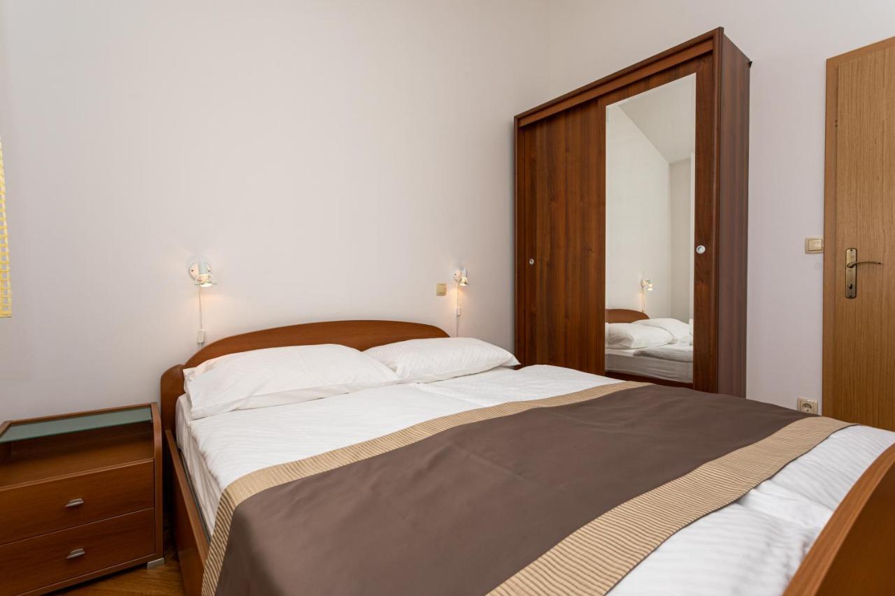 Apartments Crnekovic IV Baška Dış mekan fotoğraf
